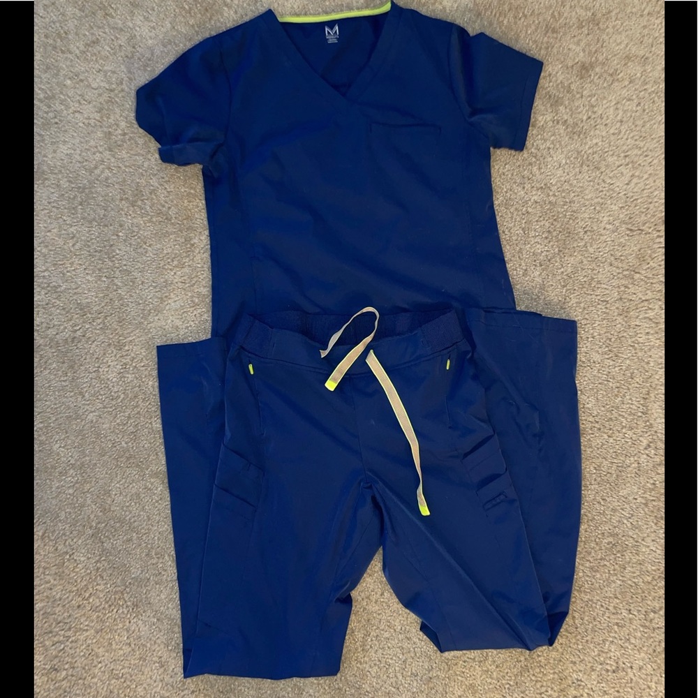 Medelita Scrub Set